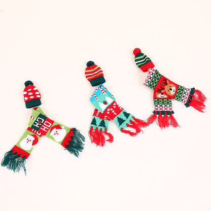 Christmas Bottle Cover – Knitted Scarf & Hat Set (Santa, Reindeer & Candy Cane)