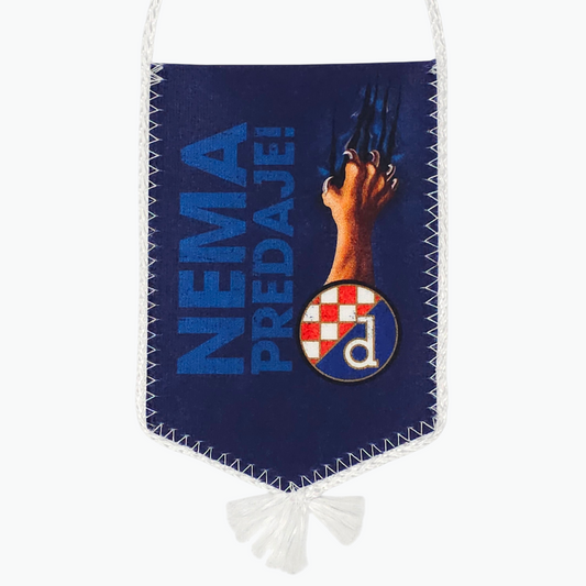 Dinamo Nema Predaje Car Flag. Felt banner with 'NEMA PREDAJE!' text and a logo on a blue background