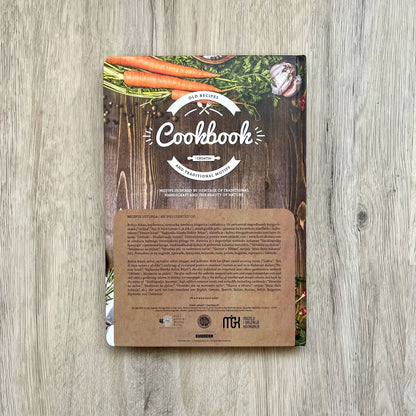 Dobri Stari Recepti – Kuharica (CRO + ENG) – Traditional Recipes & Personal Recipe Journal Cookbook with vegetable illustration on a wooden surface